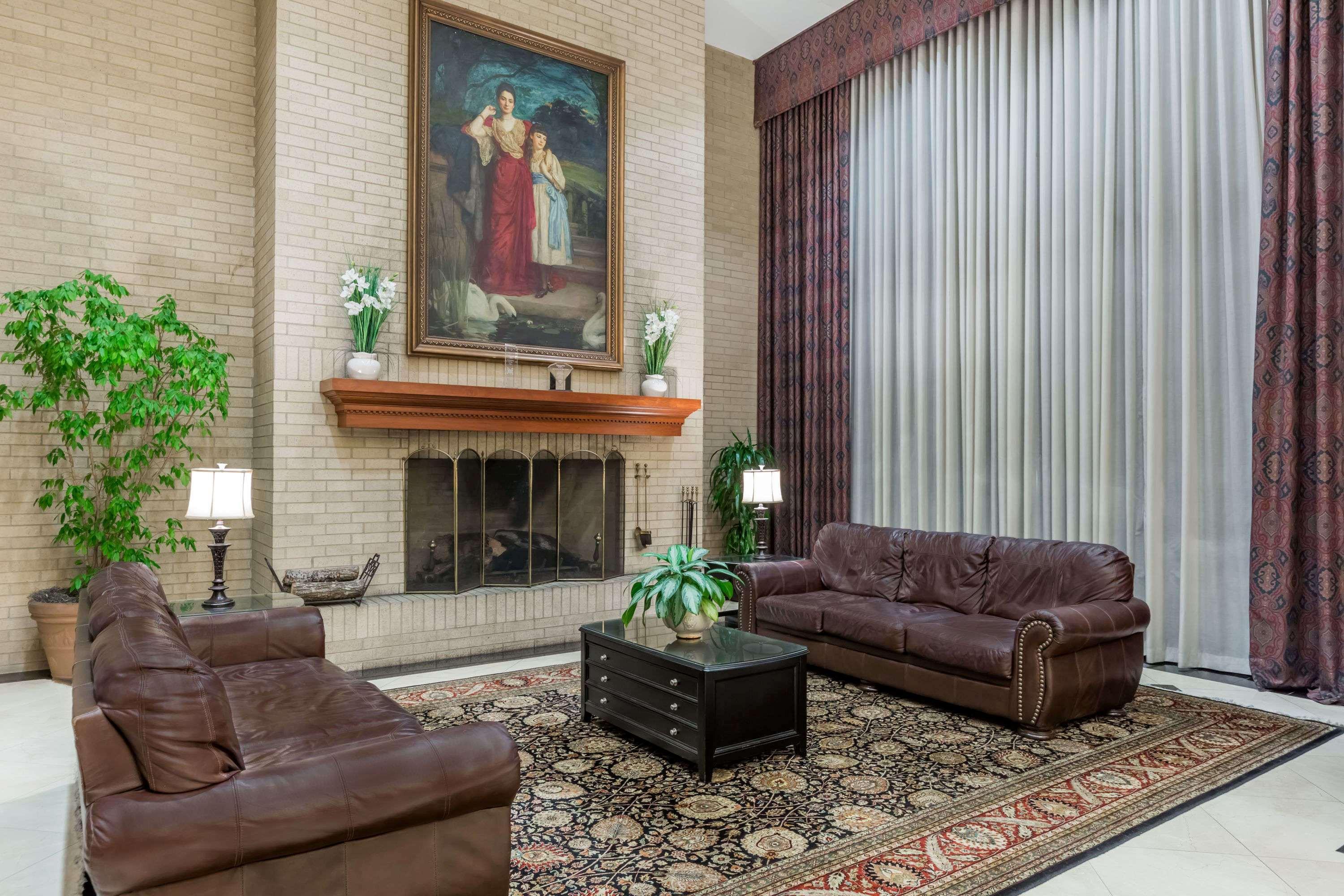 Wyndham Riverfront Hotel Литъл Рок Екстериор снимка