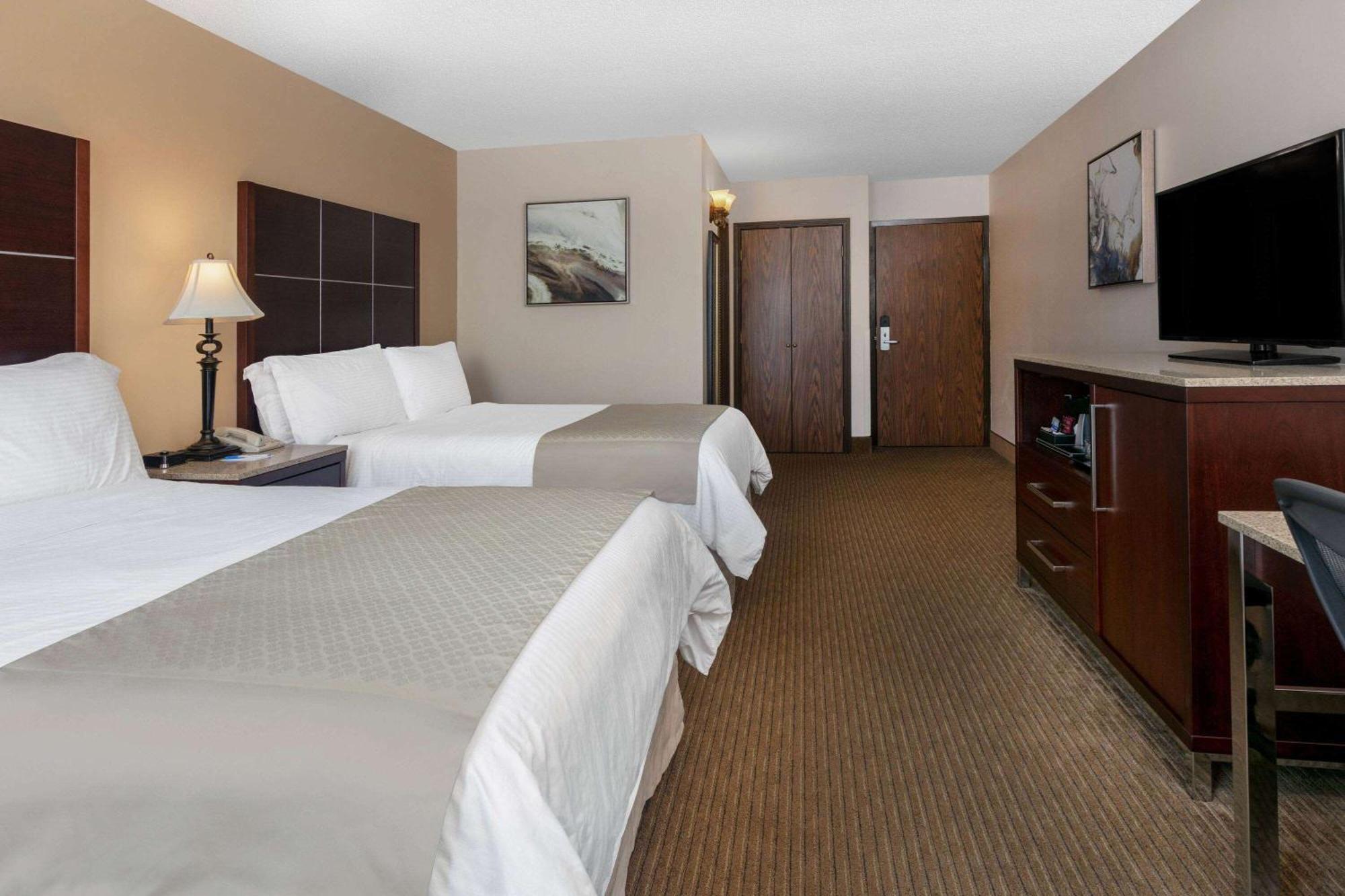 Wyndham Riverfront Hotel Литъл Рок Екстериор снимка
